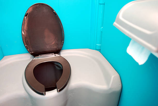 Best Portable restroom trailer rental  in Riverview, MI